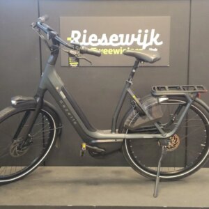 Gazelle Avignon C380 HMB Lage instap Blauw 57cm 2024
